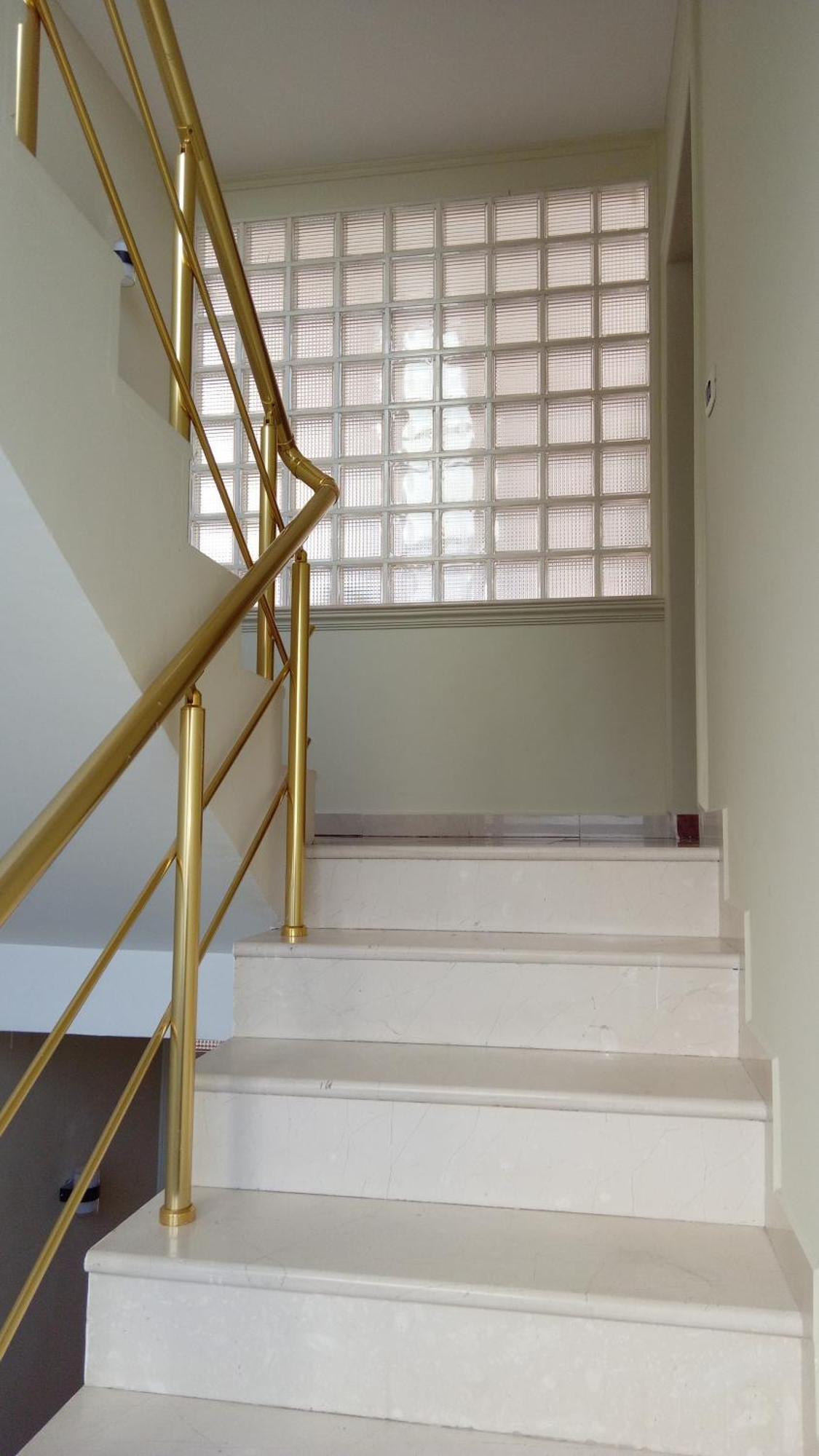Mandarine Hostel تيرانا المظهر الخارجي الصورة