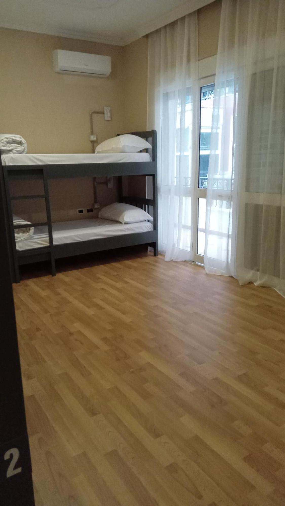 Mandarine Hostel تيرانا المظهر الخارجي الصورة