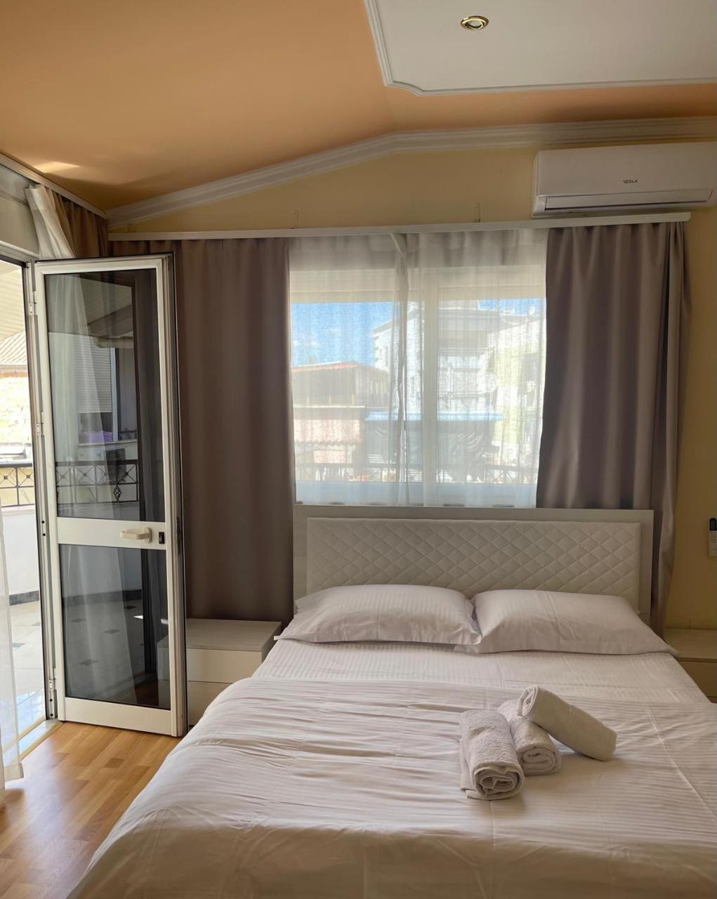 Mandarine Hostel تيرانا المظهر الخارجي الصورة
