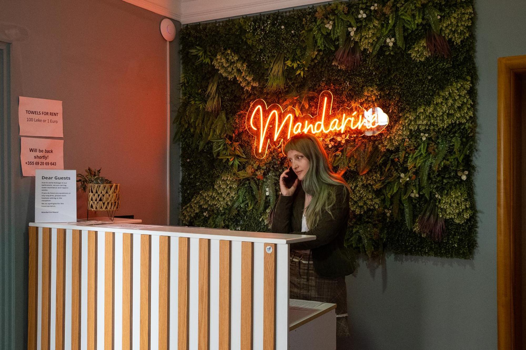 Mandarine Hostel تيرانا المظهر الخارجي الصورة