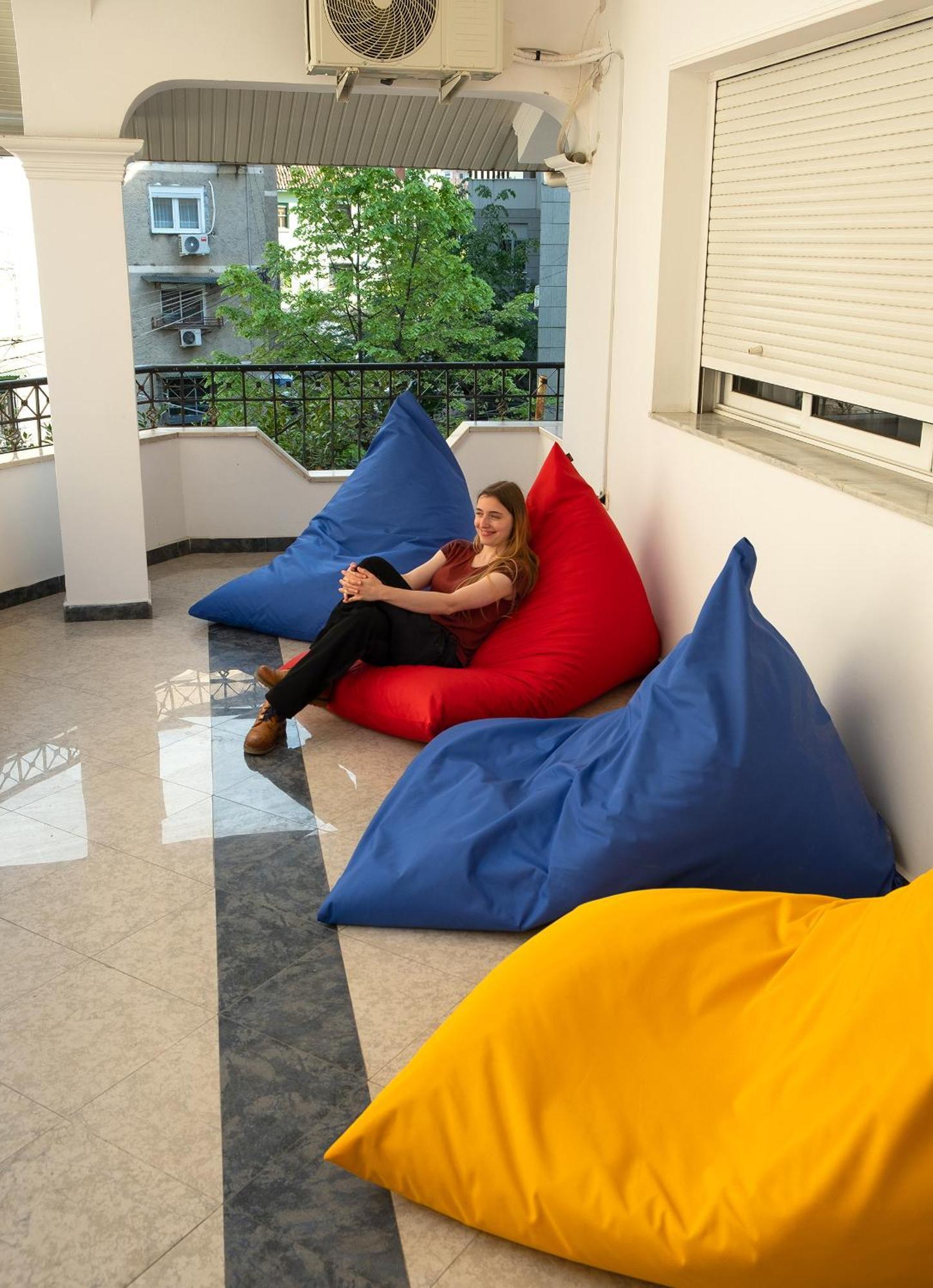 Mandarine Hostel تيرانا المظهر الخارجي الصورة