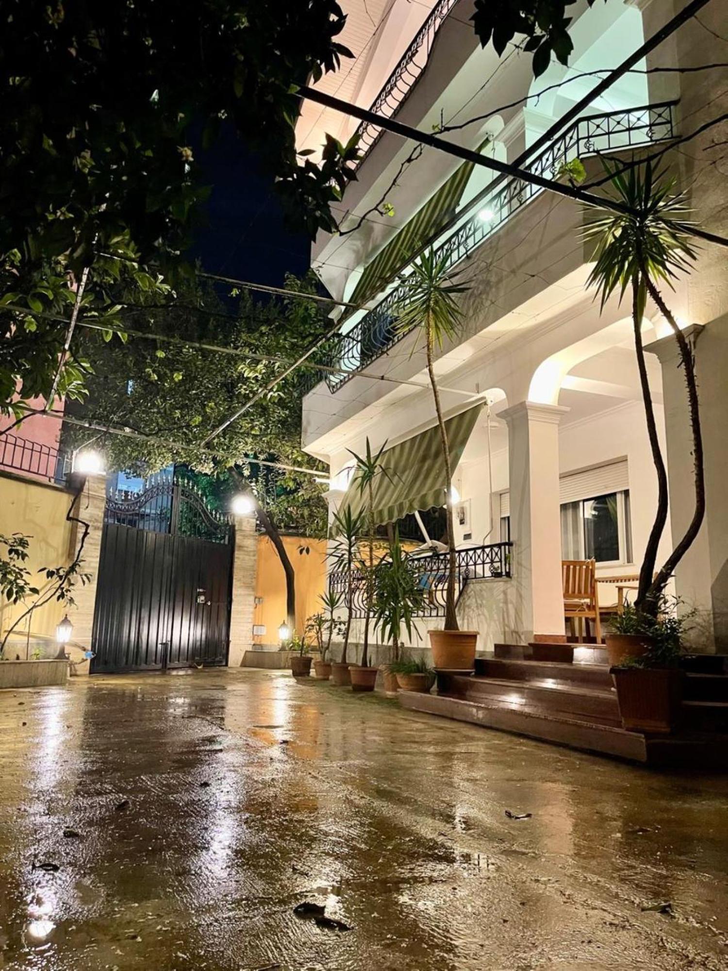 Mandarine Hostel تيرانا المظهر الخارجي الصورة