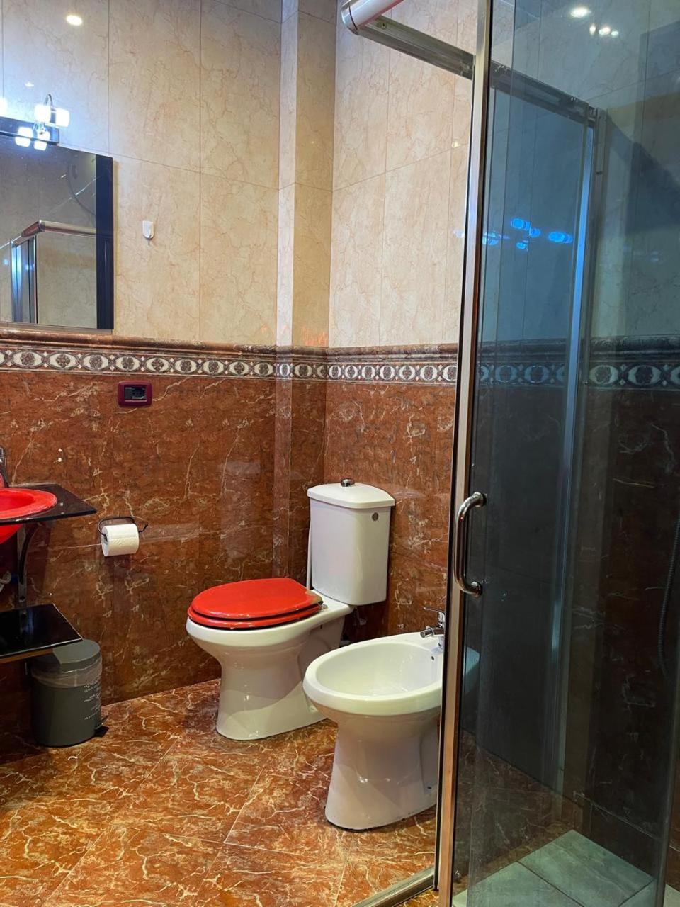 Mandarine Hostel تيرانا المظهر الخارجي الصورة