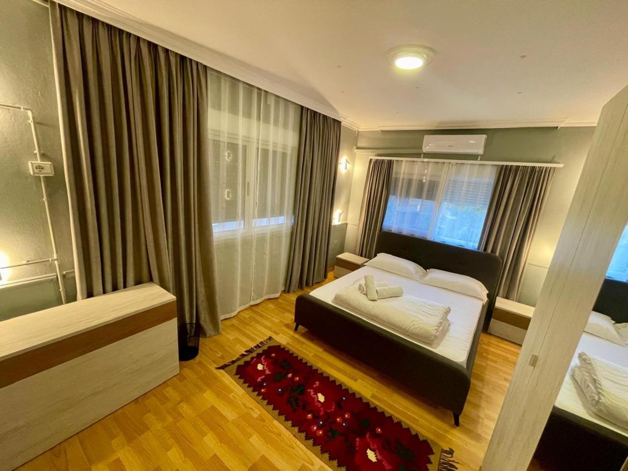 Mandarine Hostel تيرانا المظهر الخارجي الصورة